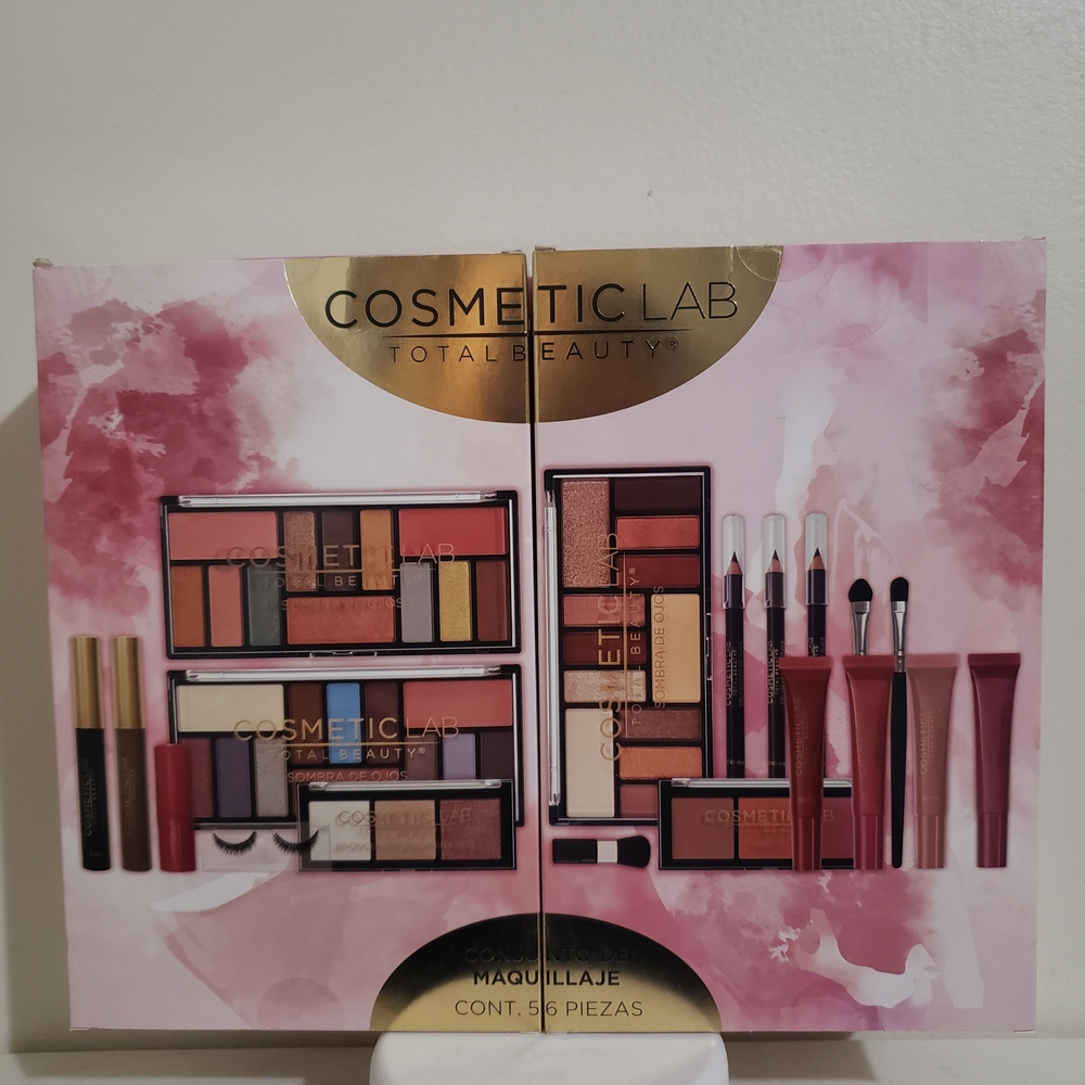 Cosmetic Lab Pink Eyeshadow Palette & Makeup Set - Soft Pink Shades